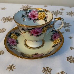 Vintage Royal Sealy Pink Yellow Roses Floral Teacup/Saucer Japan